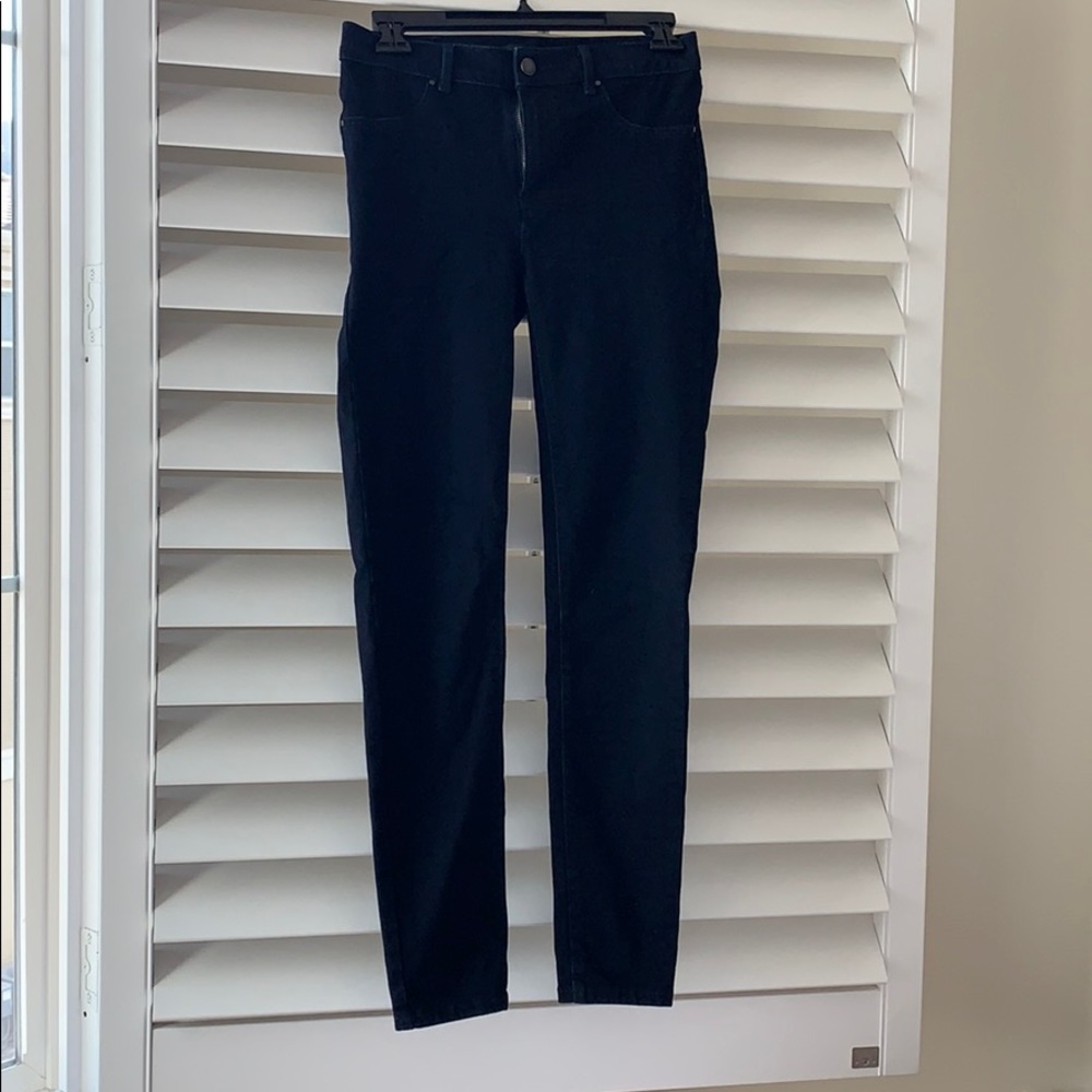 Ann Taylor skinny jeans, size 2, dark wash